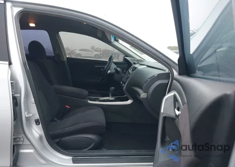 2013 Nissan Altima 2.5 S из США, поврежденный, VIN 1N4AL3AP0DN477695